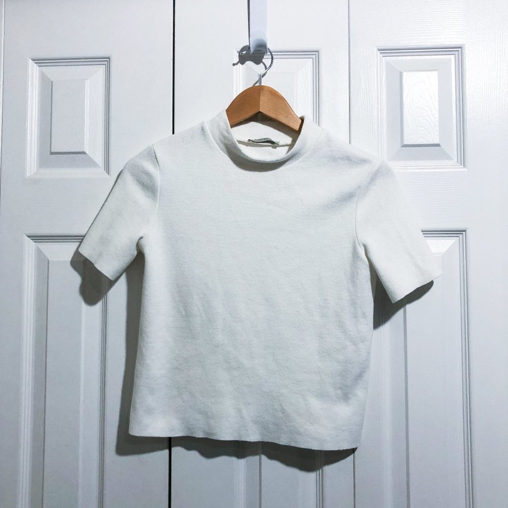 ZARA | White Short Sleeve Mockneck Crop Top
